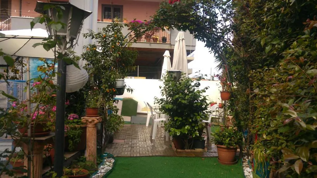 Beb I Delfini Di Casa Paola-1